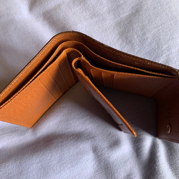 Louis Vuitton Monogram Wallet - Picture 5 of 6